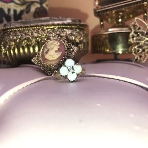 10 Kt Natural opal a d diamond ring
